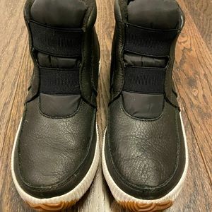 Sorel Out N About Bootie worn only a few times